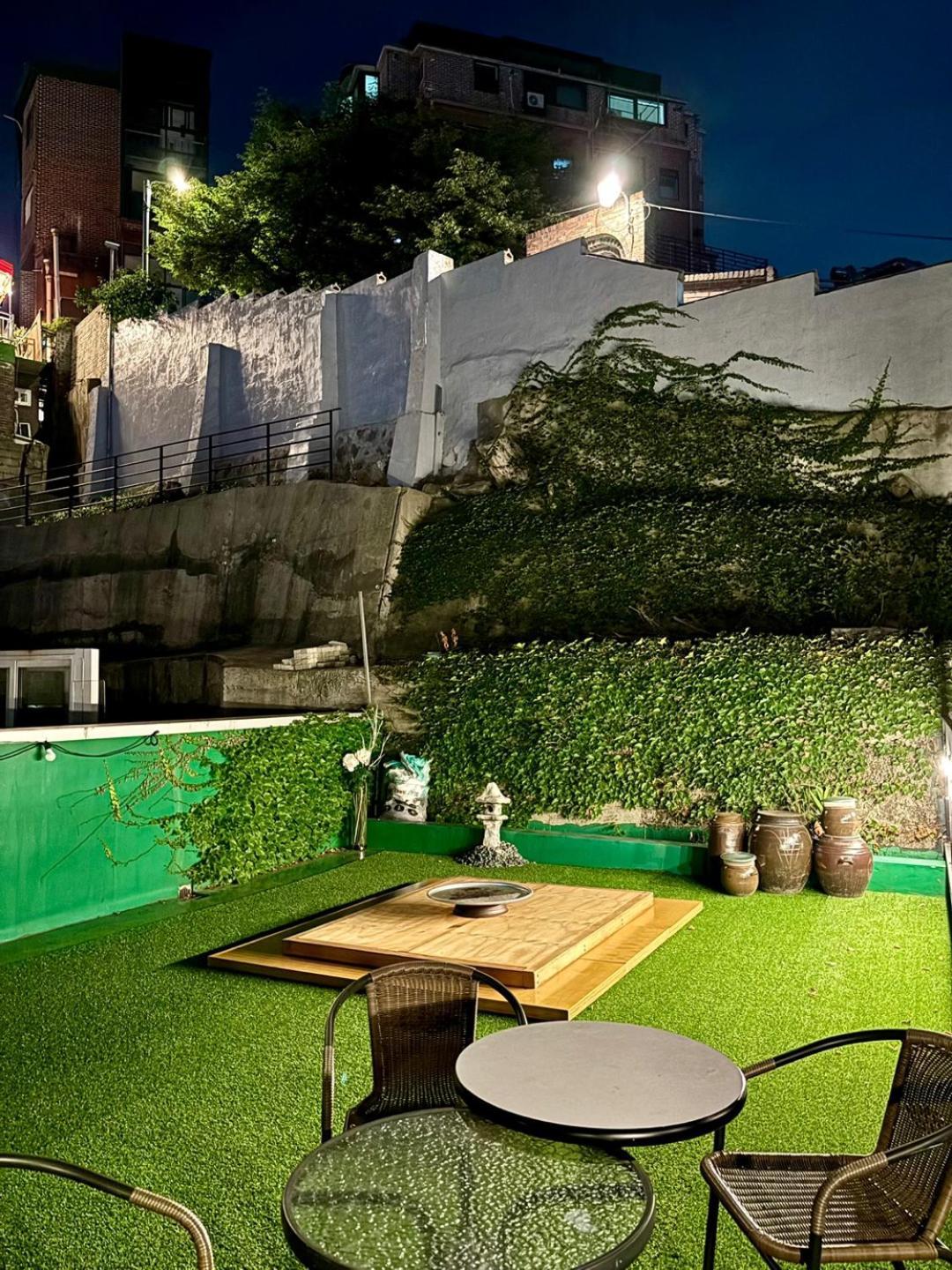 Look Home Guesthouse Seúl Exterior foto
